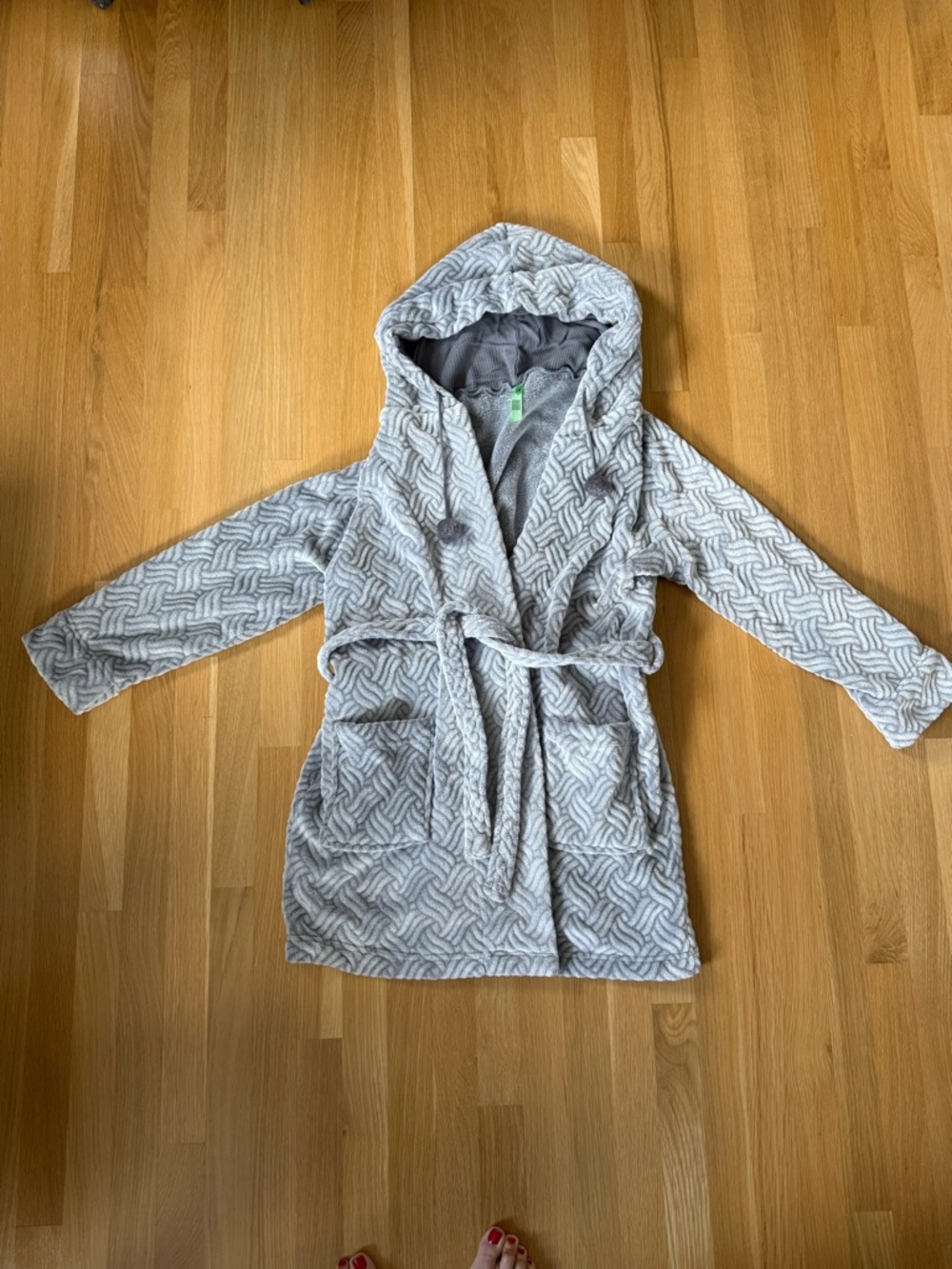 Honeydew Intimates Hooded Plush Robe in Light Gray